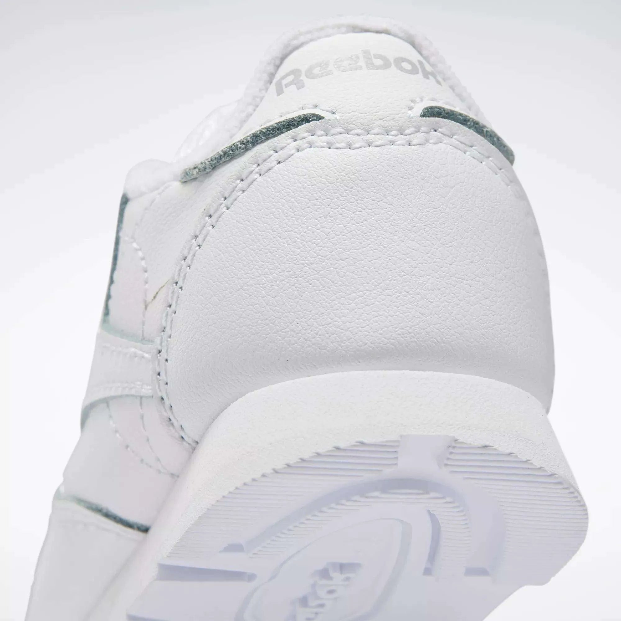 Ftwr White/Ftwr White/Ftwr White