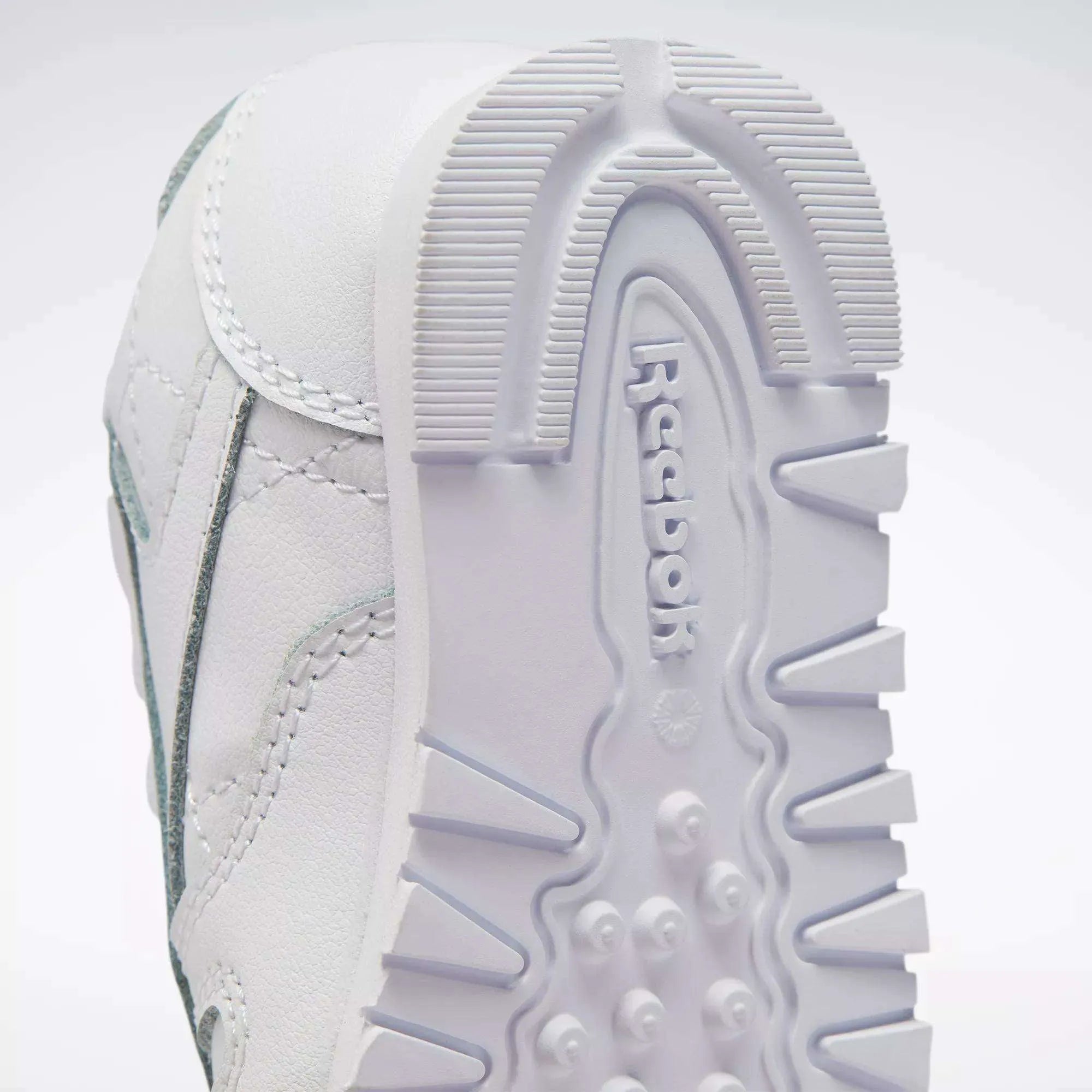 Ftwr White/Ftwr White/Ftwr White