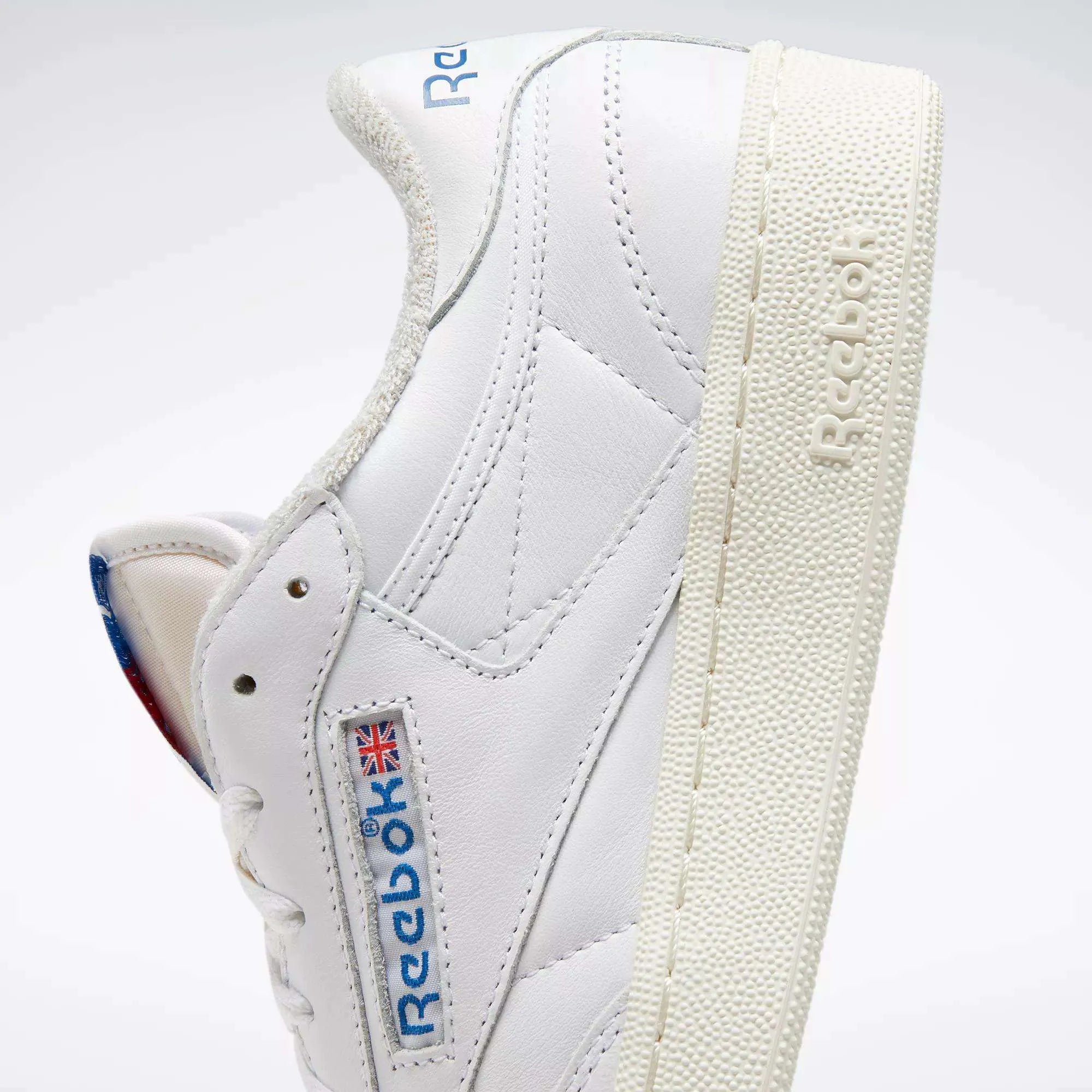 Ftwr White/Chalk/Vector Blue