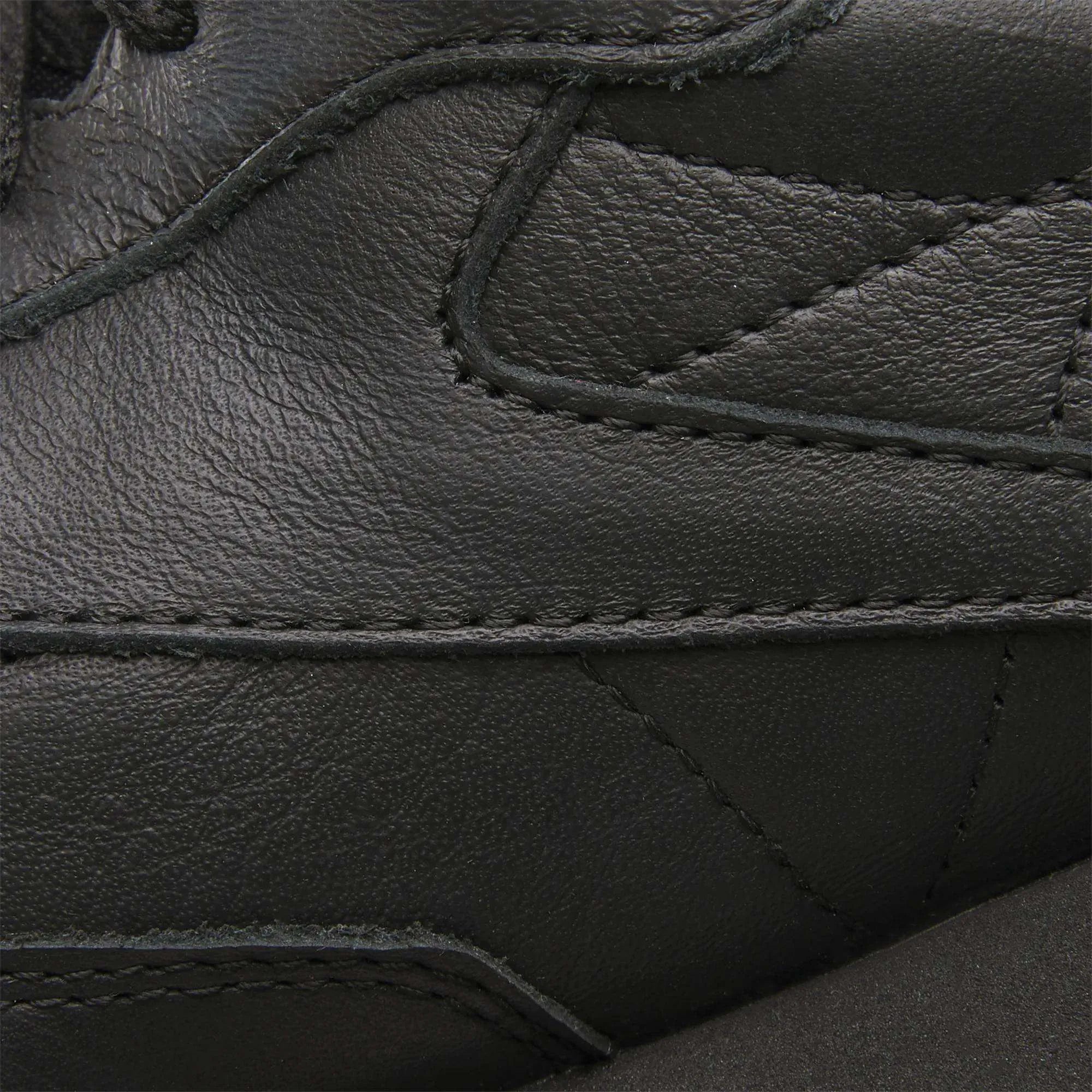 Core Black/Pure Grey 5/Gum