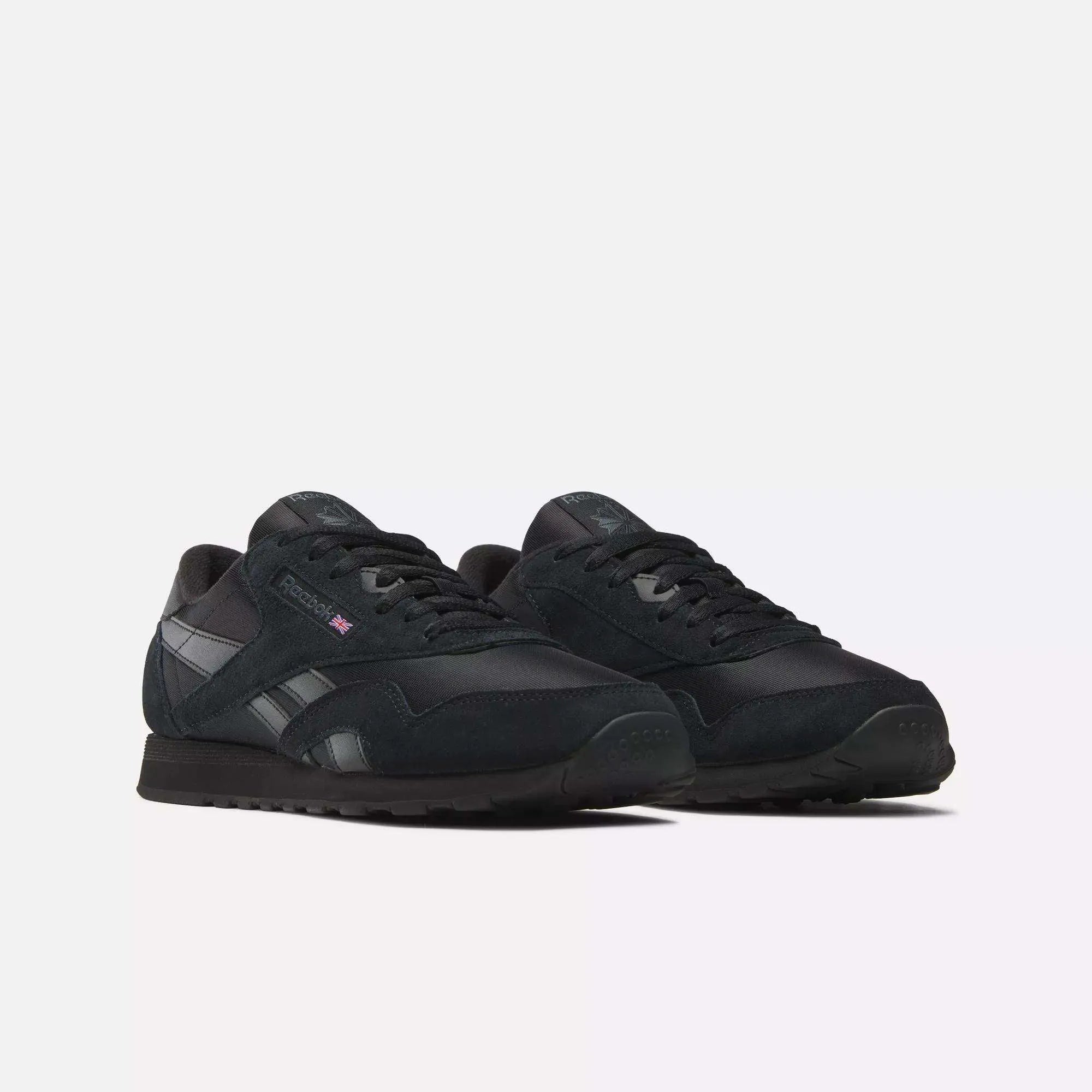 Core Black/Core Black/Pure Grey 7