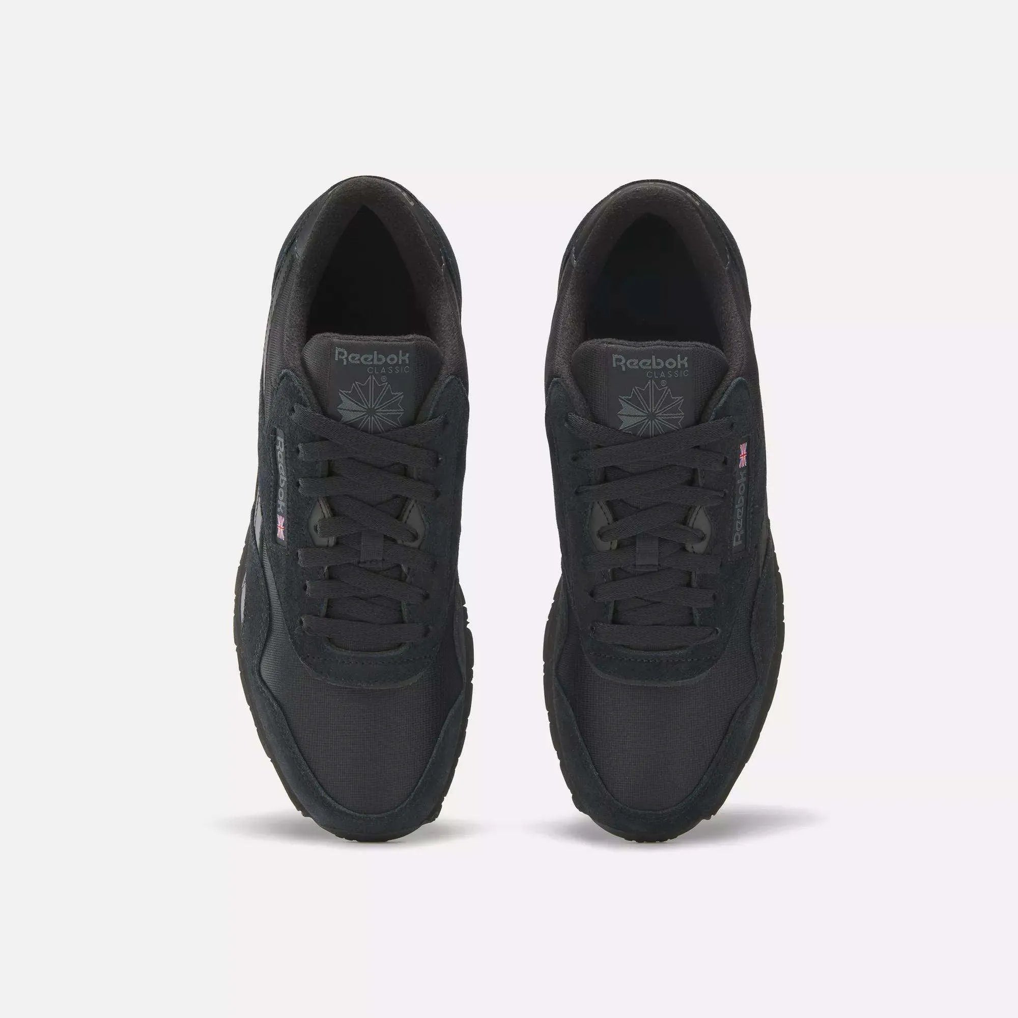 Core Black/Core Black/Pure Grey 7