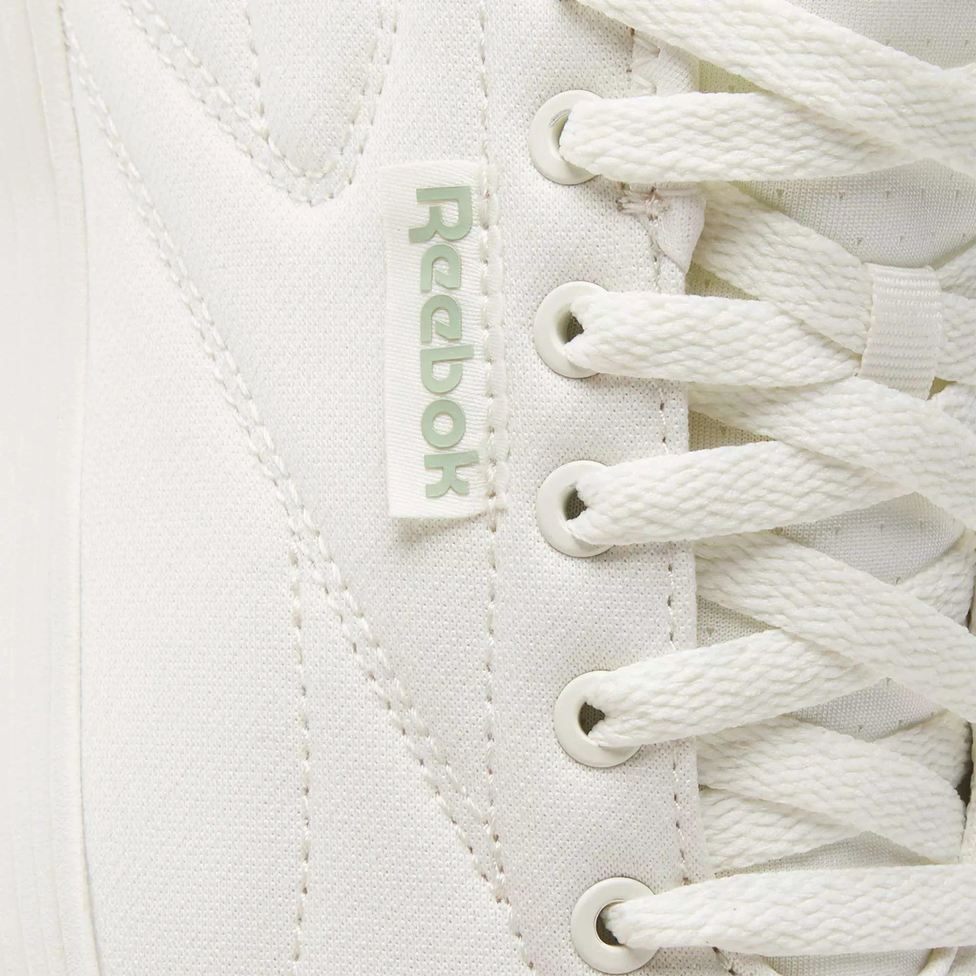 Chalk/Bone/Trek Green