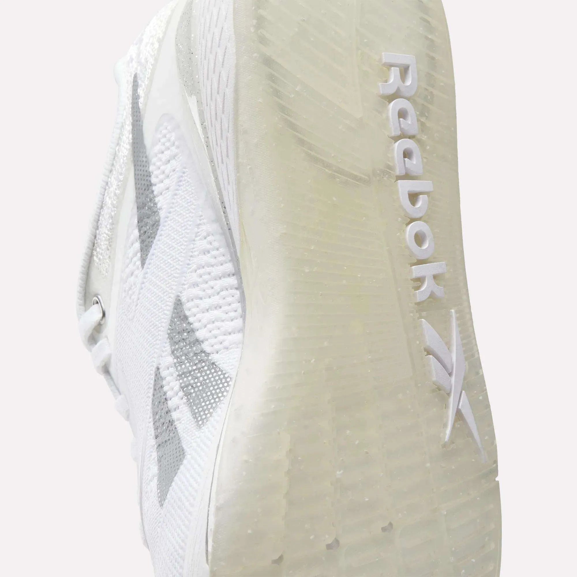 Ftwr White/Barely Grey/Silver Metallic
