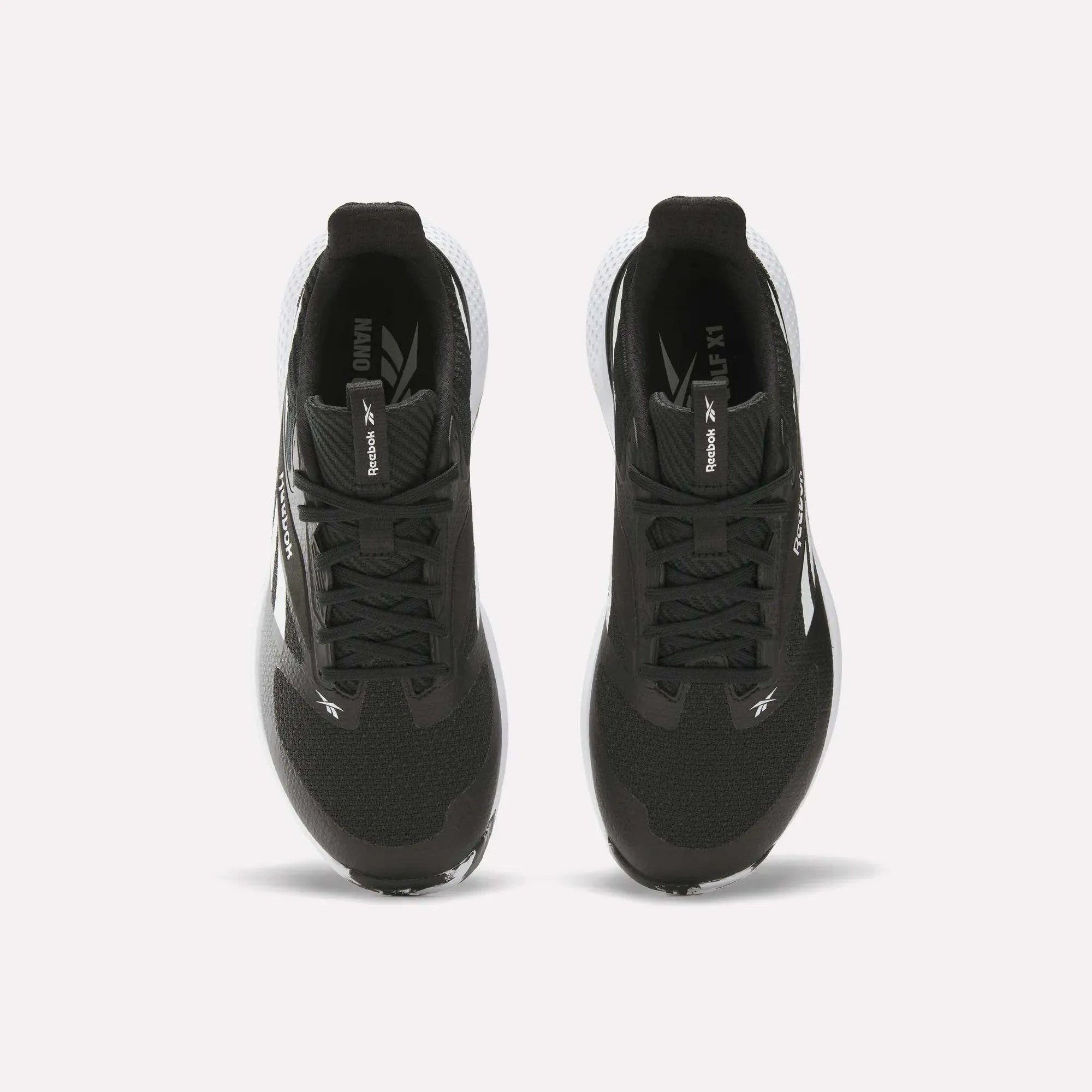 Black/Ftwr White