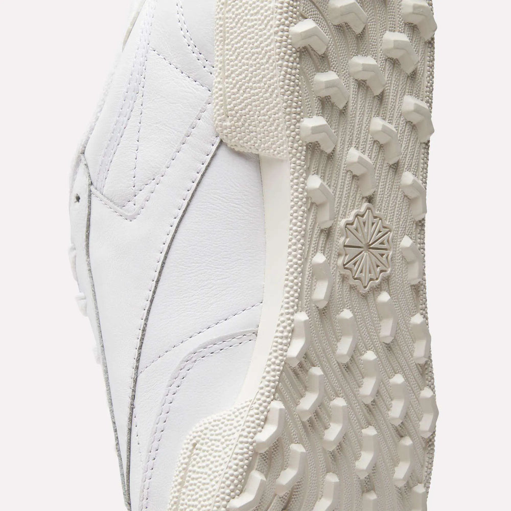Ftwr White/Chalk