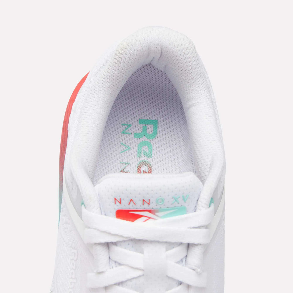 Ftwr White/Ai Aqua/Energy Red