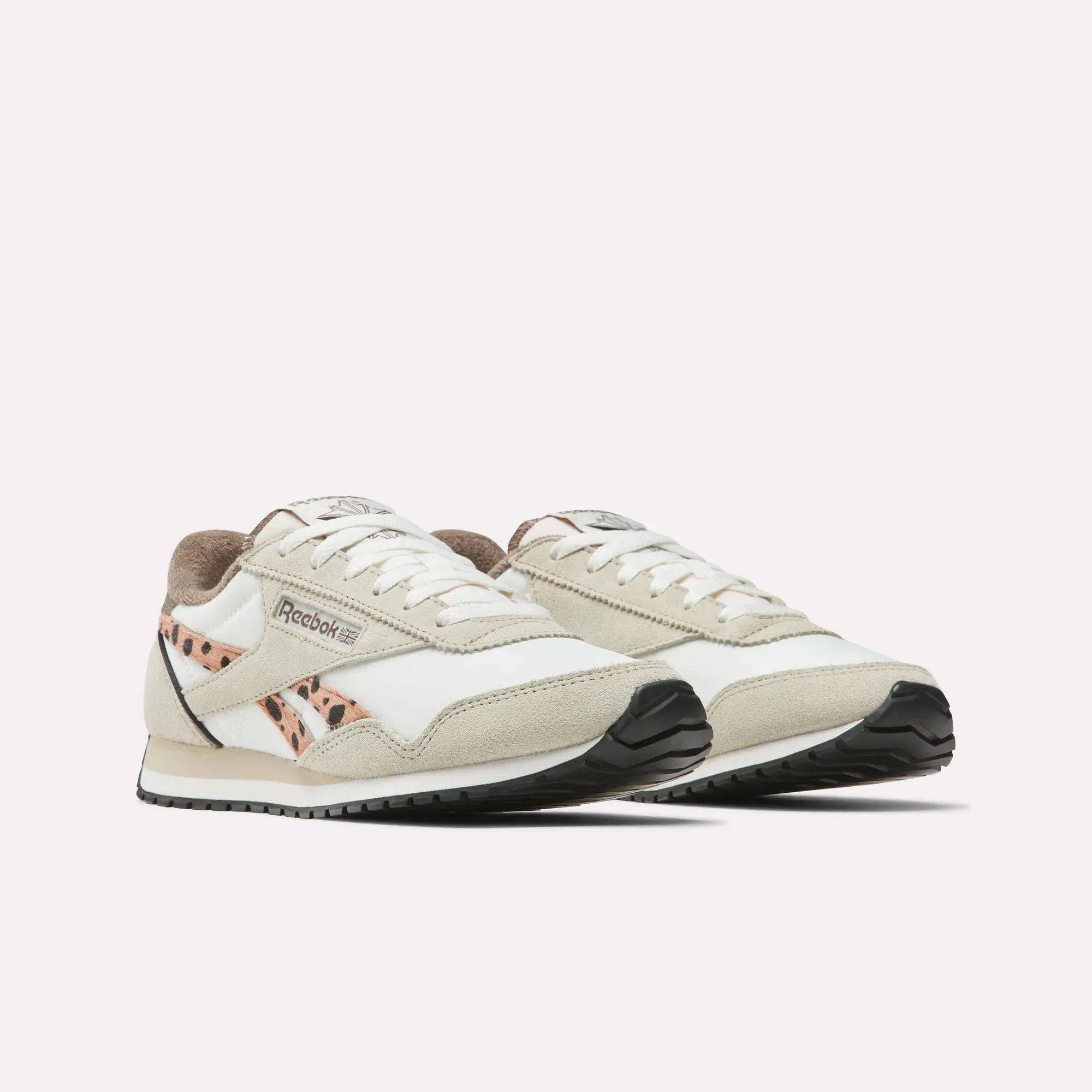 Chalk/Classic Beige/Trek Grey