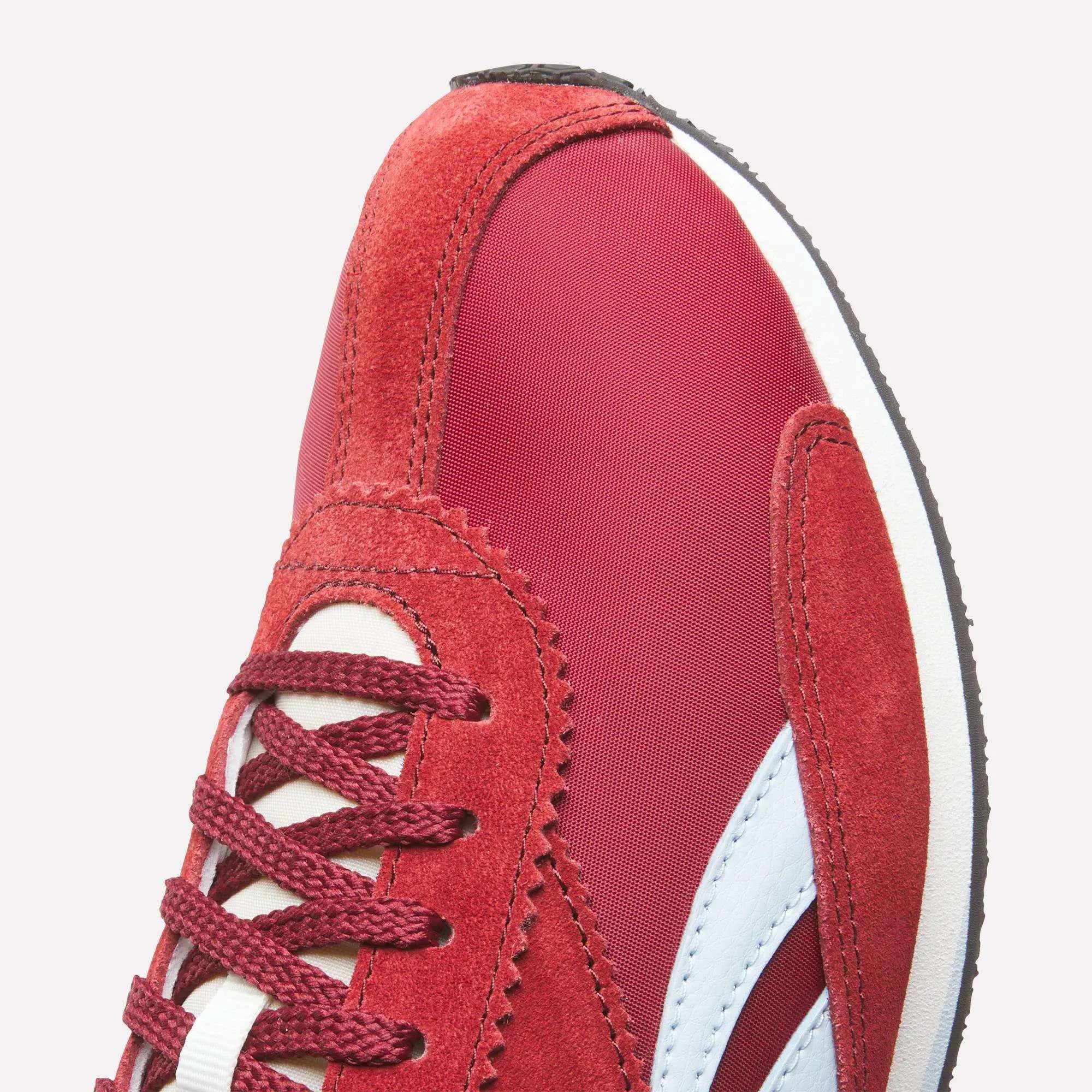 Classic Burgundy/Classic Burgundy/Glass Blue