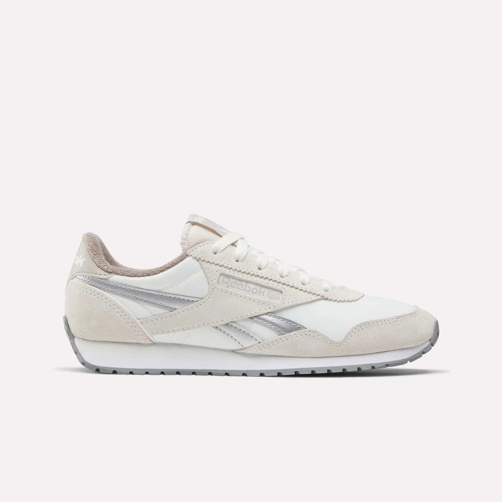 Chalk/Chalk/Grey
