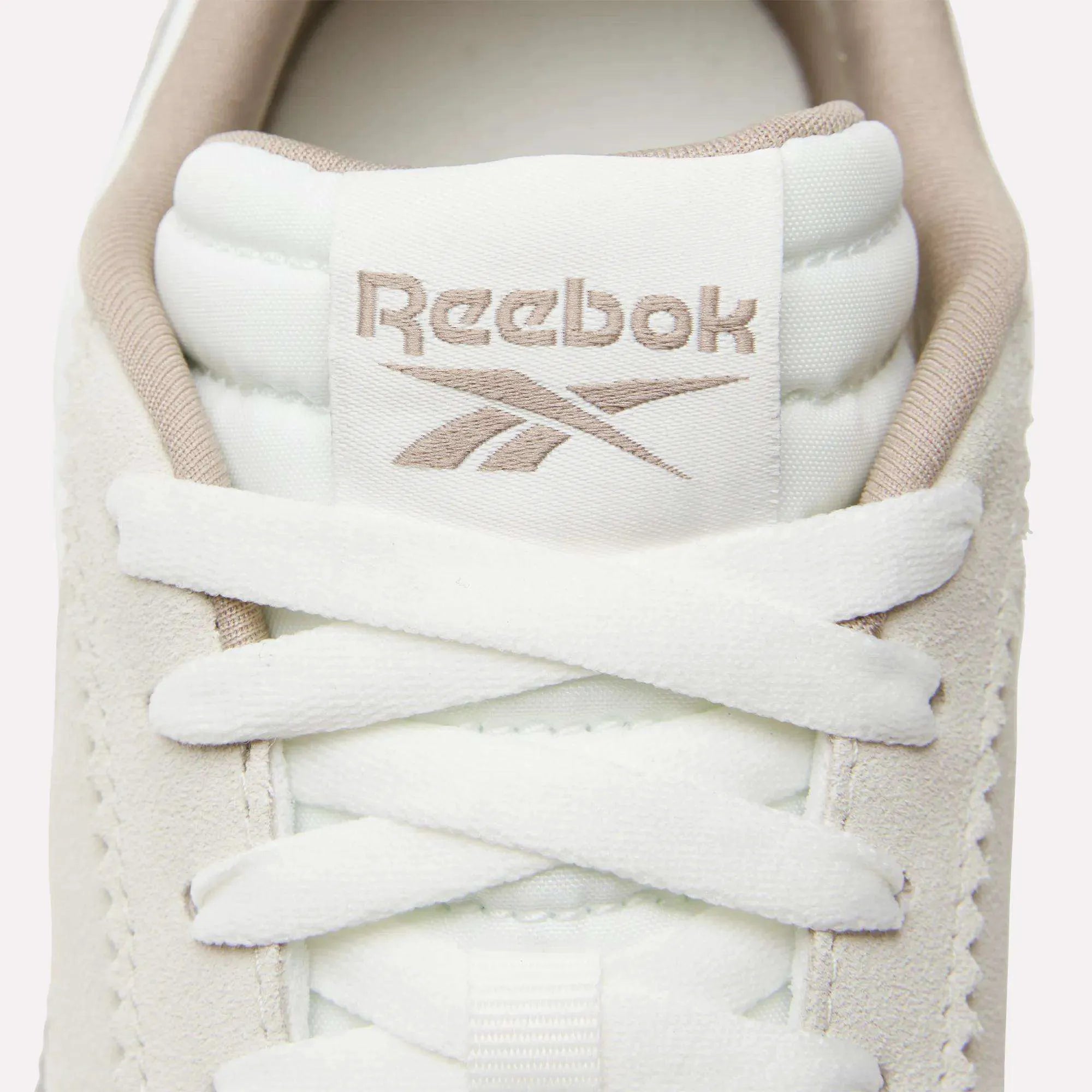 Chalk/Alabaster/Grainygrey
