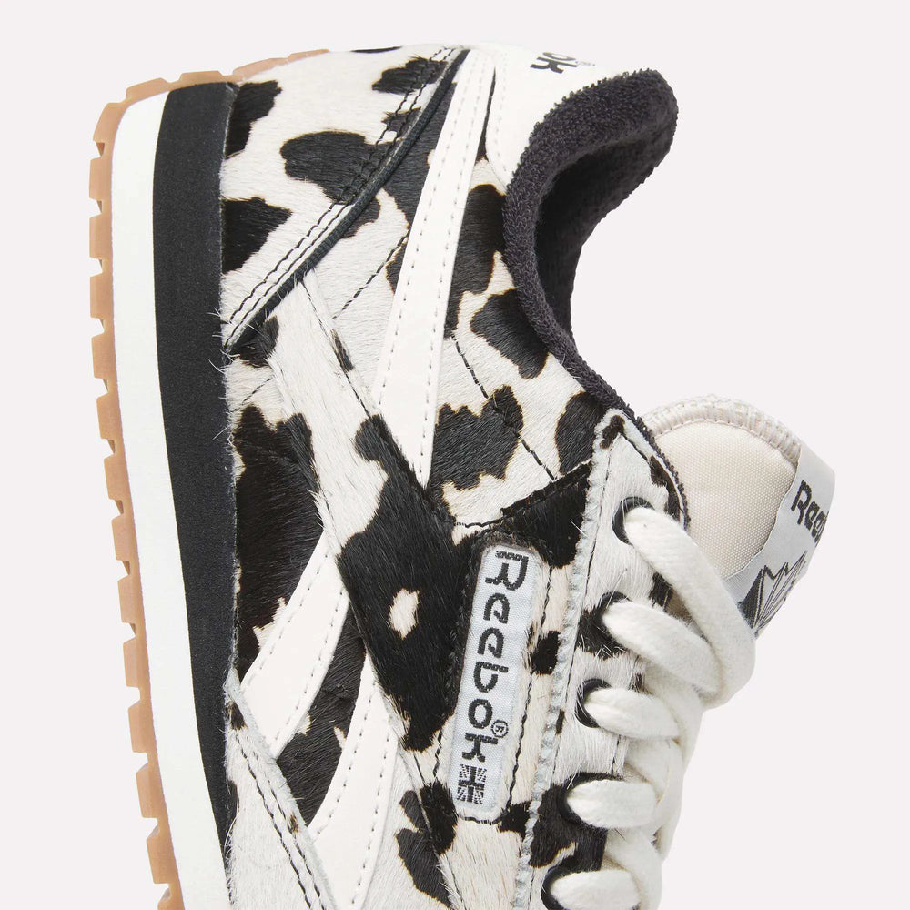Cow/Black/Chalk