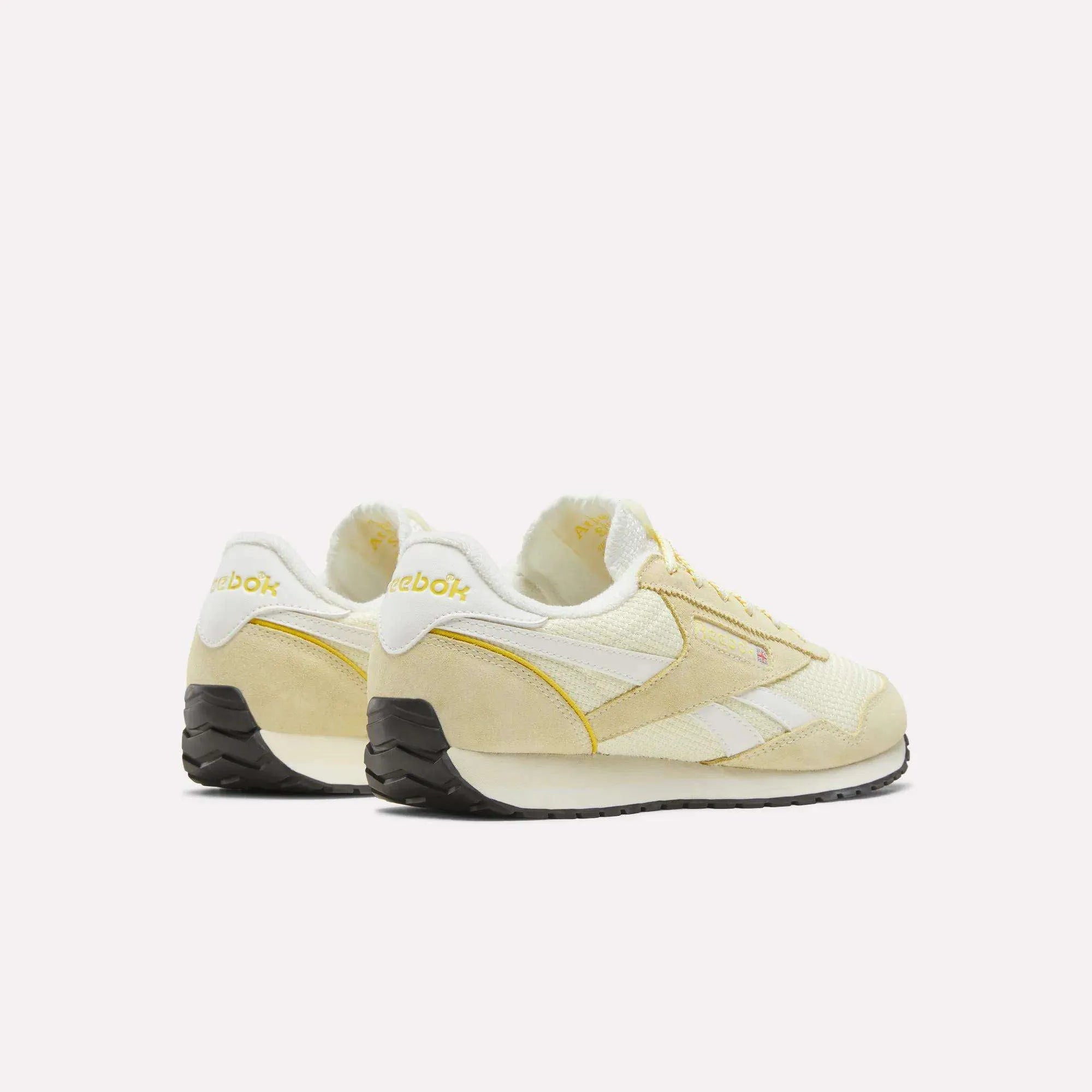 Raw Yellow/Athletic Gold/Chalk