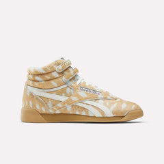 Doe/Chalk/Gum