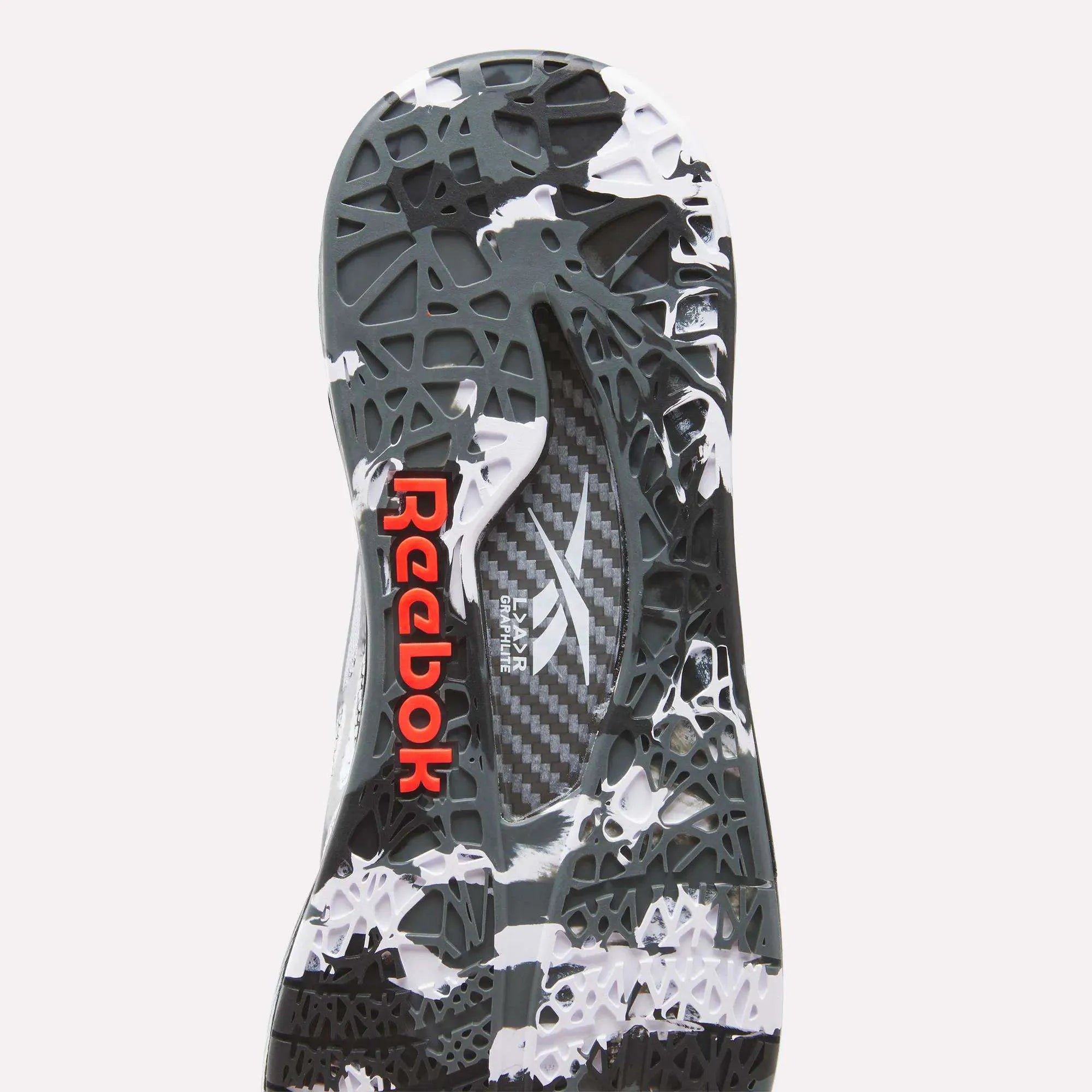 Black/Ftwr White
