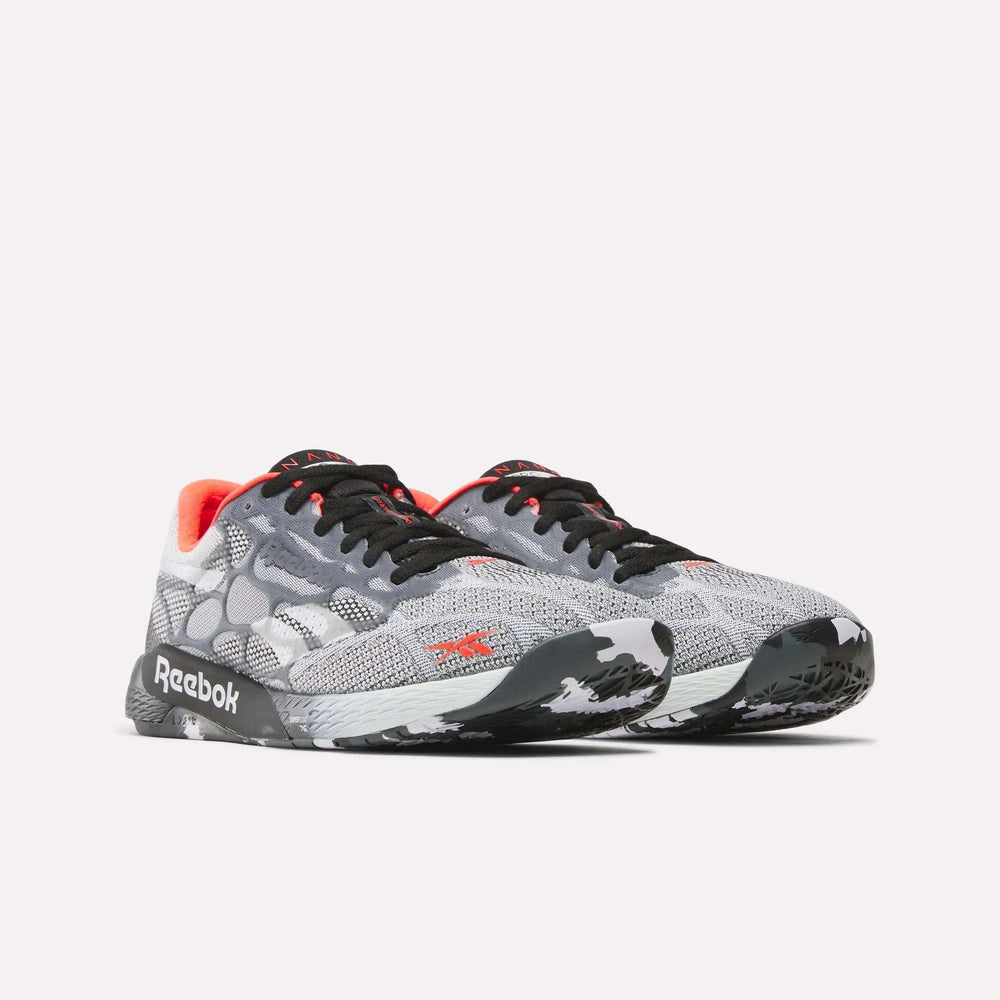 Black/Ftwr White