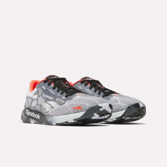 Black/Ftwr White