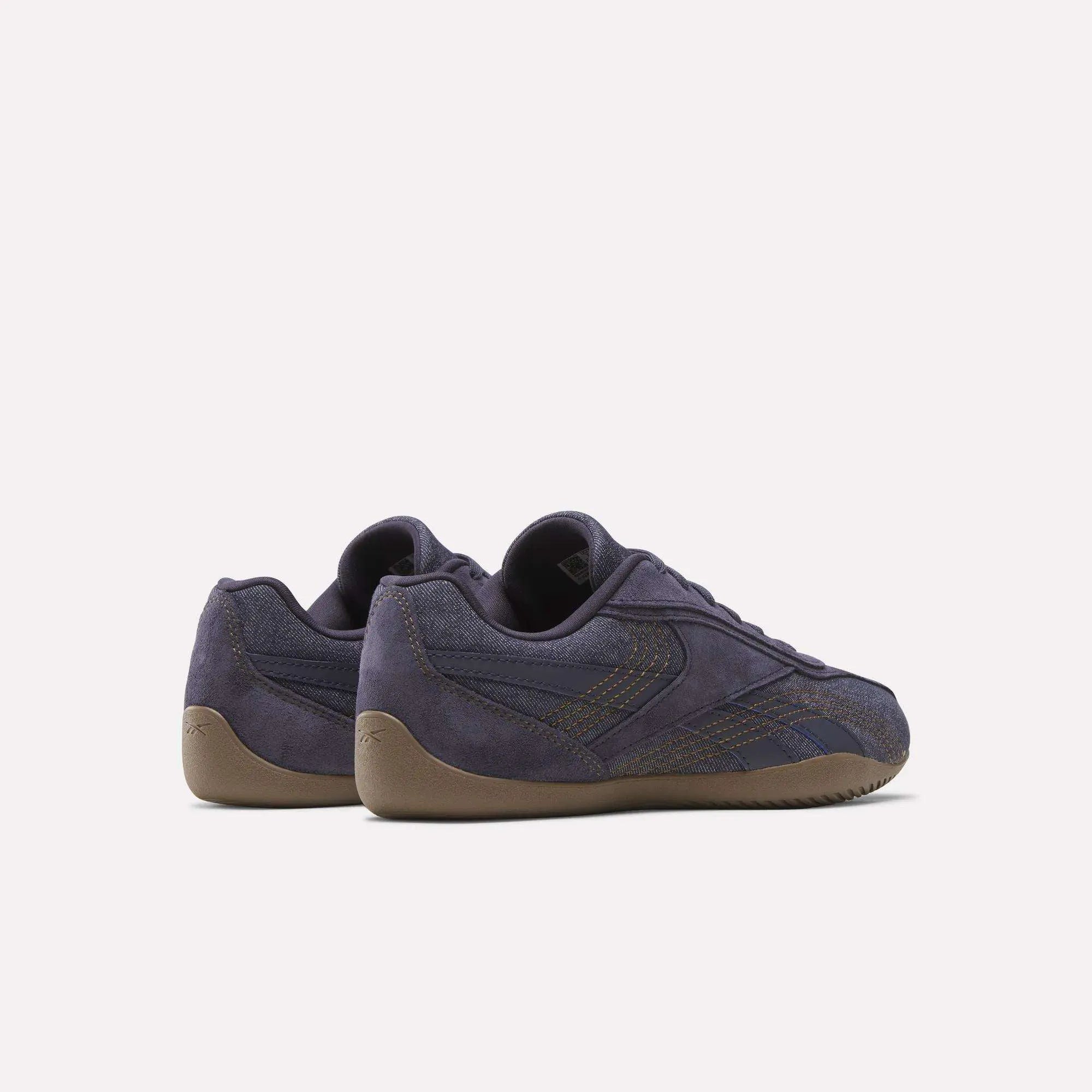 Darkindigo/Reeboklee2