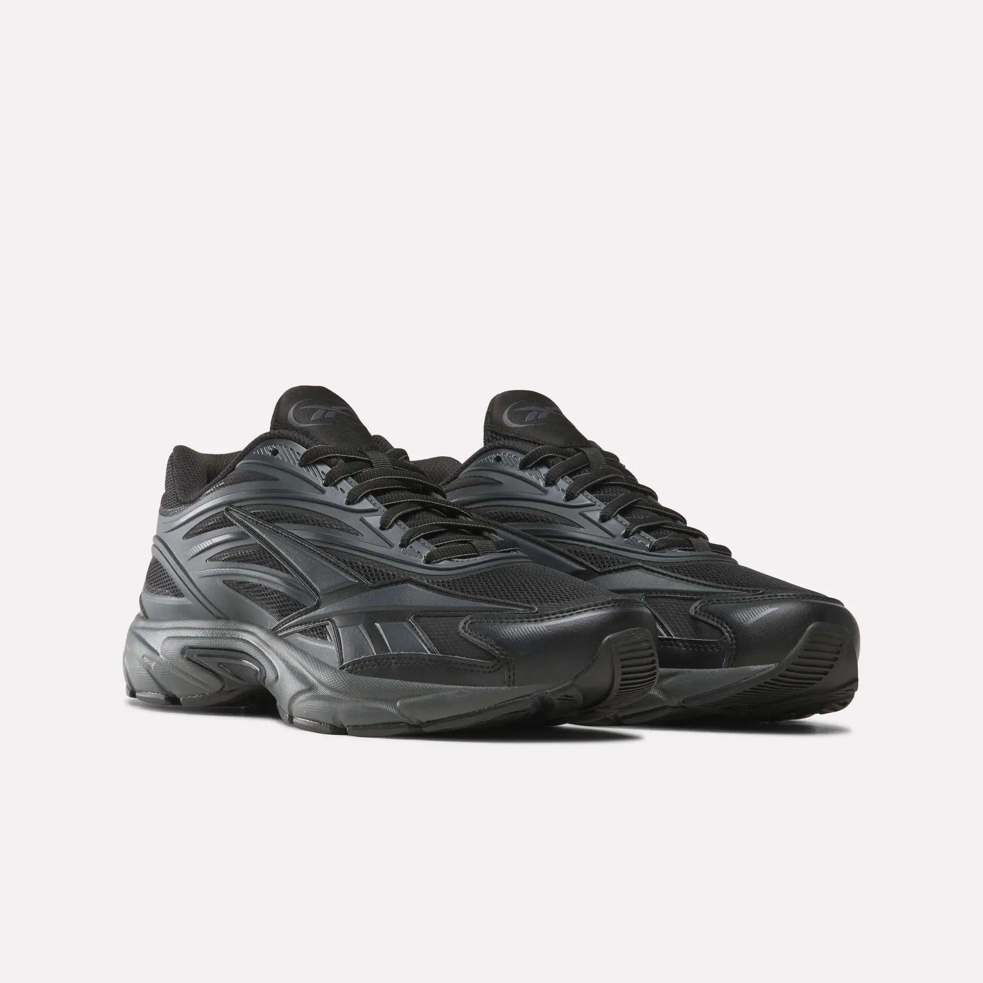 Almostblack/Black