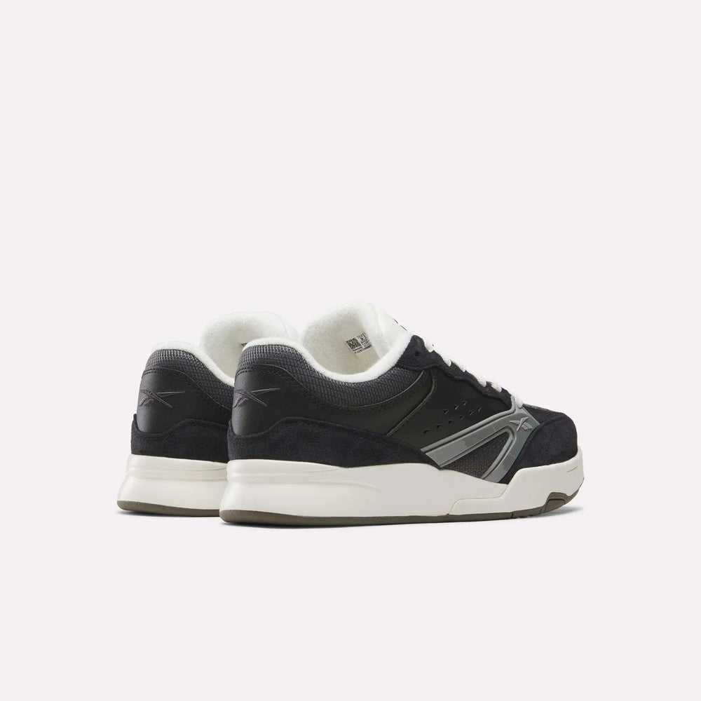 Black/Almost Black/Chalk