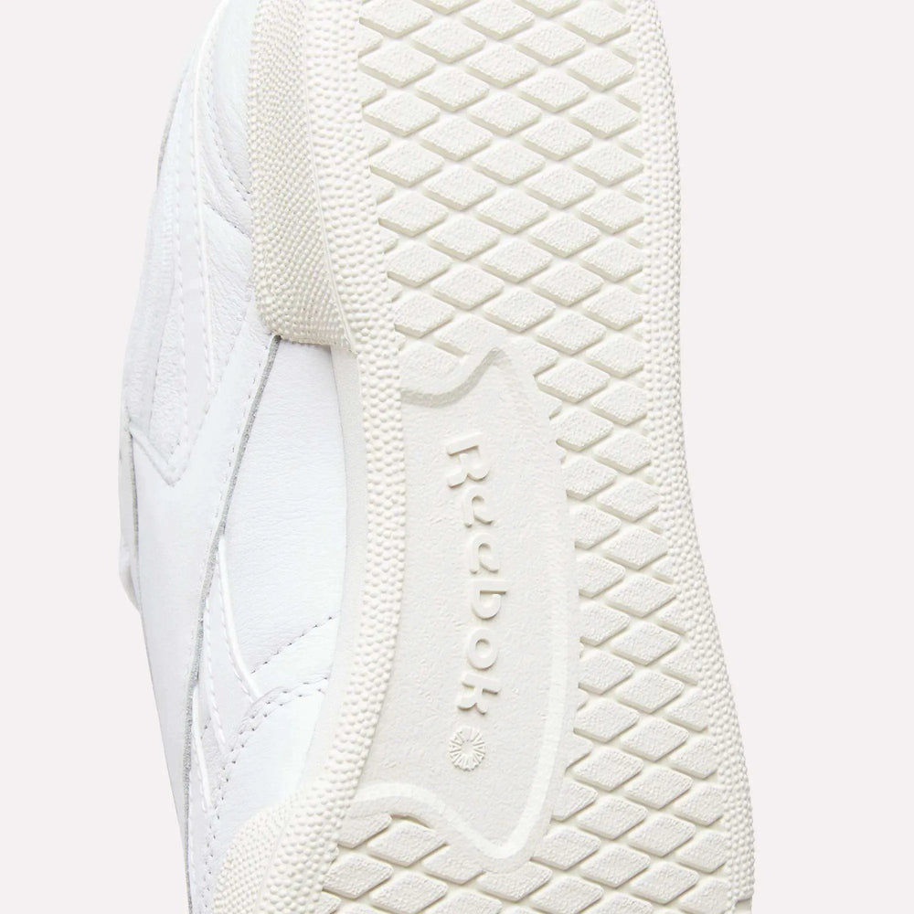 Ftwr White/Chalk
