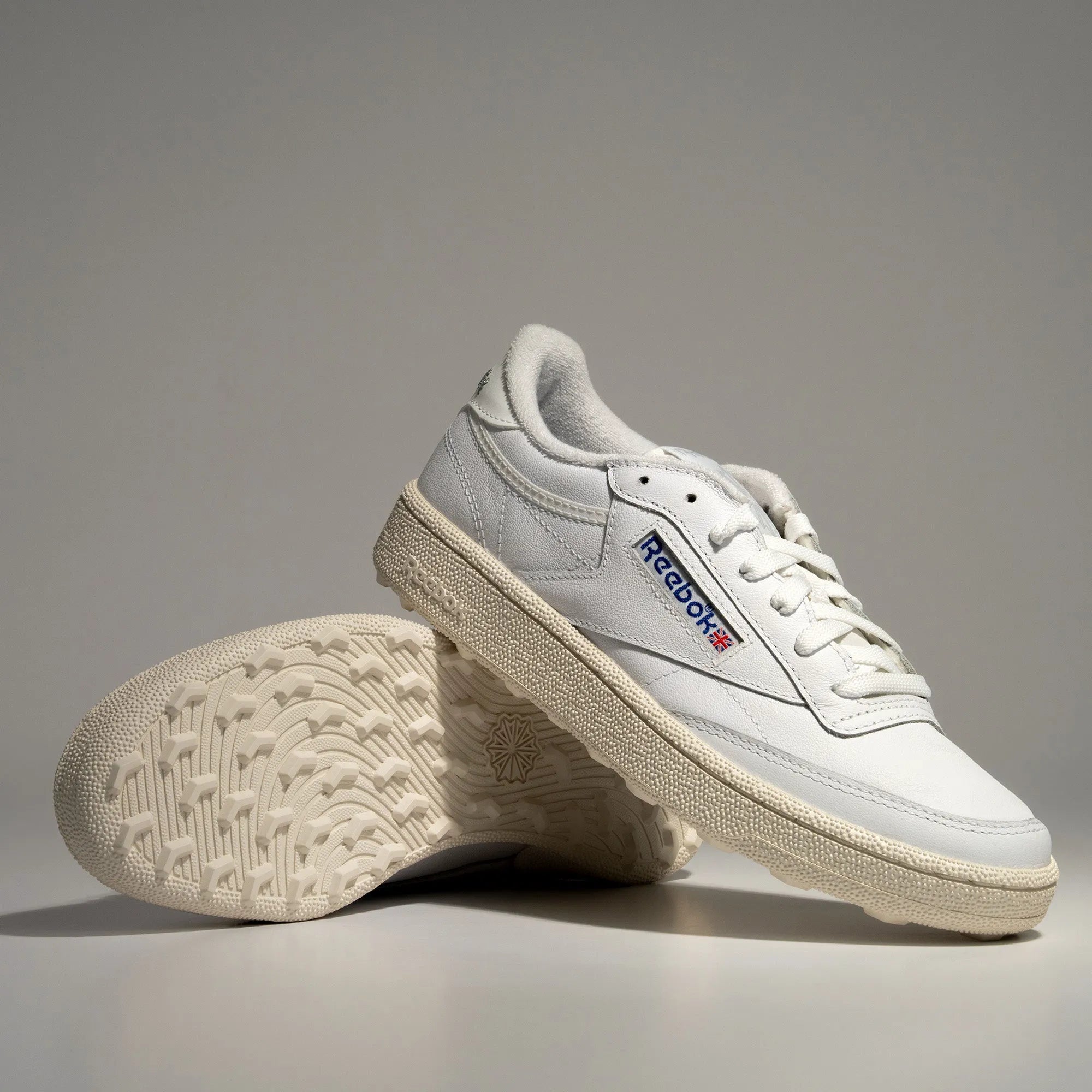 Ftwr White/Chalk